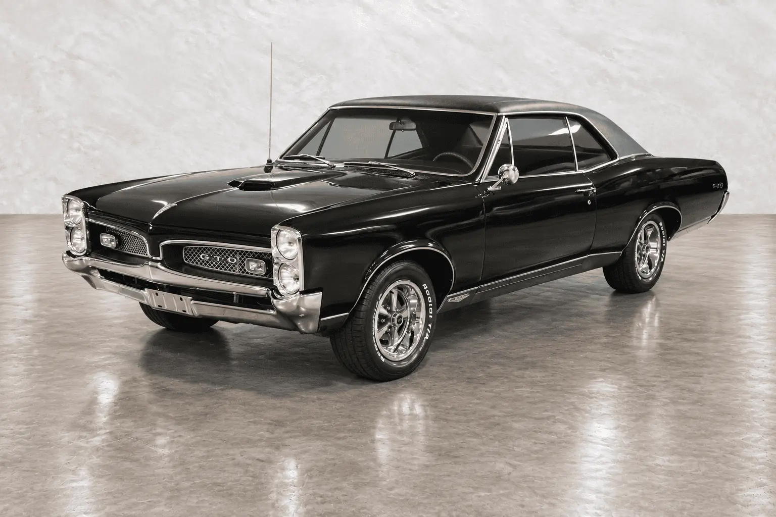 1967 Pontiac GTO — photograph 1